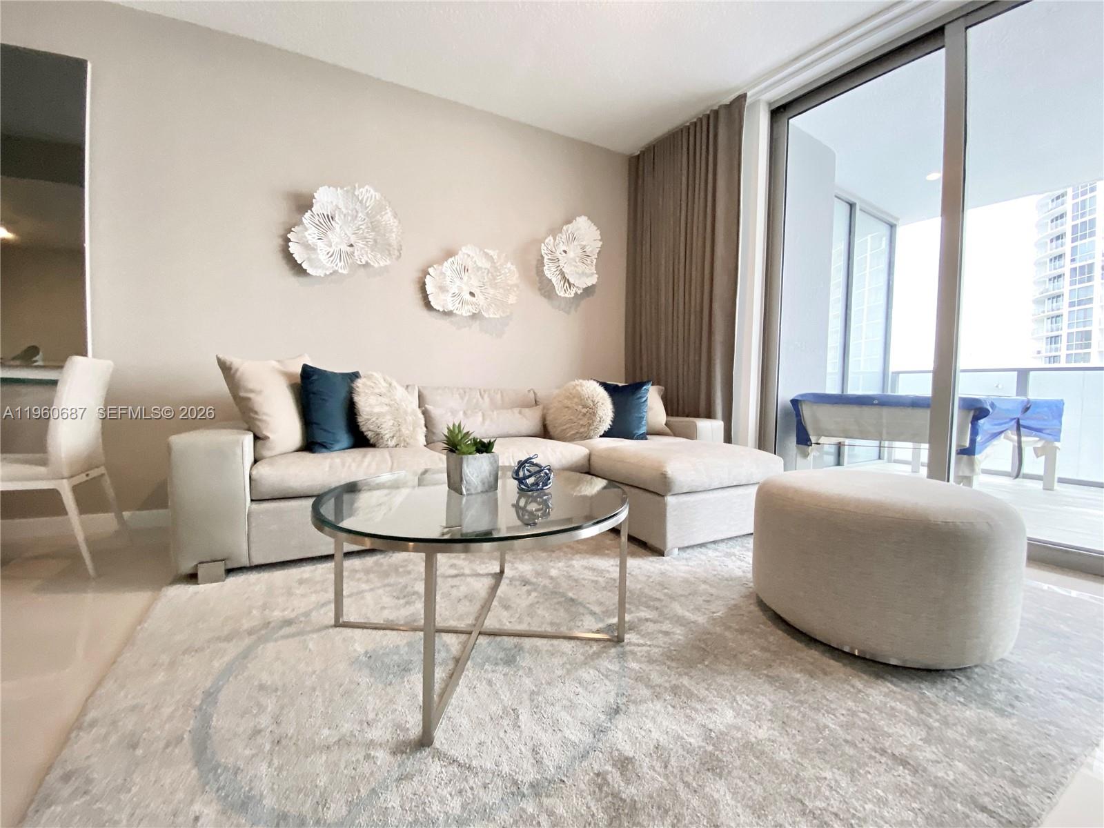 488 NE 18th St # 3704