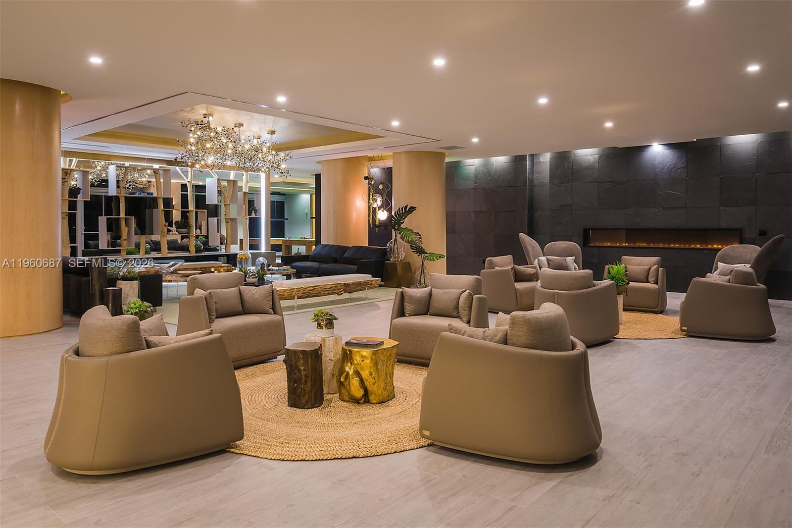 488 NE 18th St # 3704