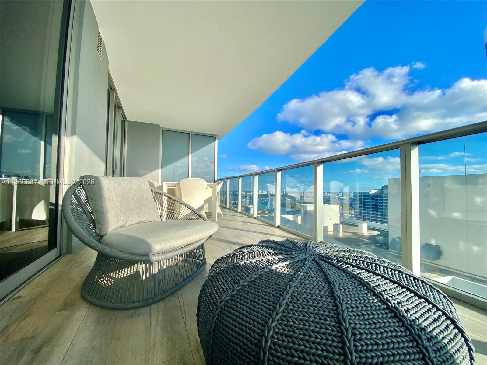 488 NE 18th St # 3704