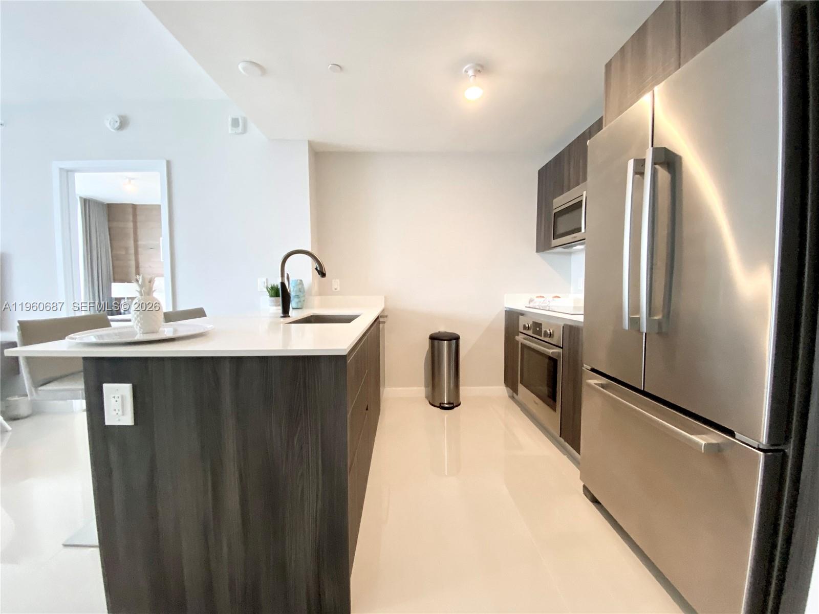 488 NE 18th St # 3704