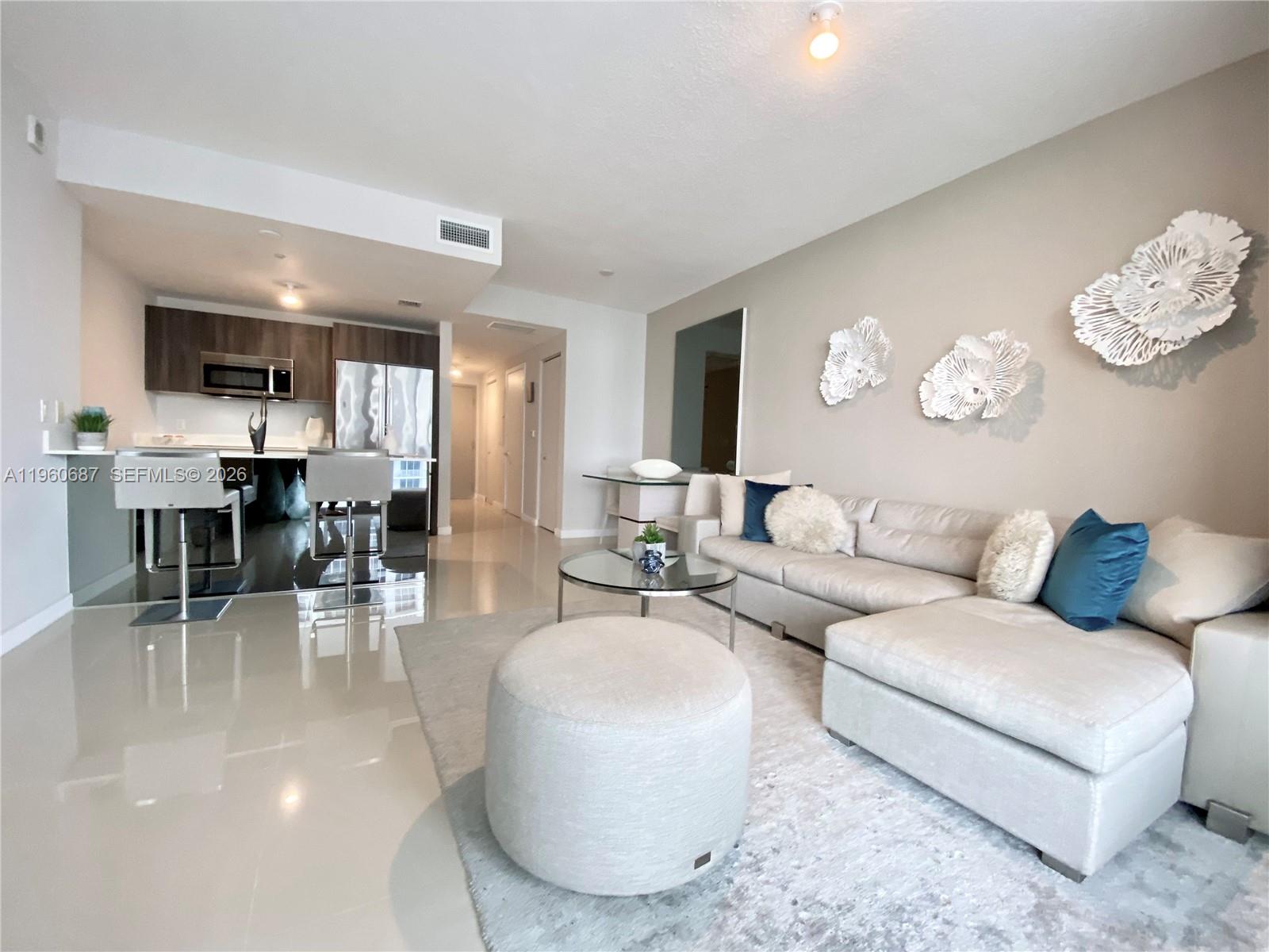 488 NE 18th St # 3704