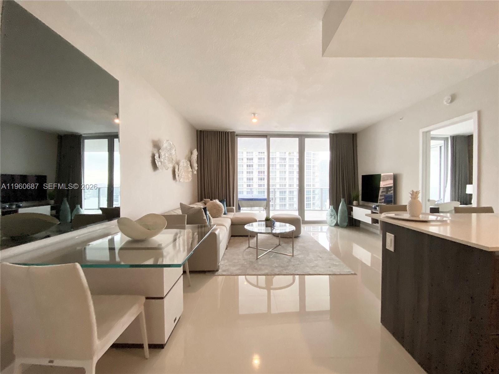 488 NE 18th St # 3704