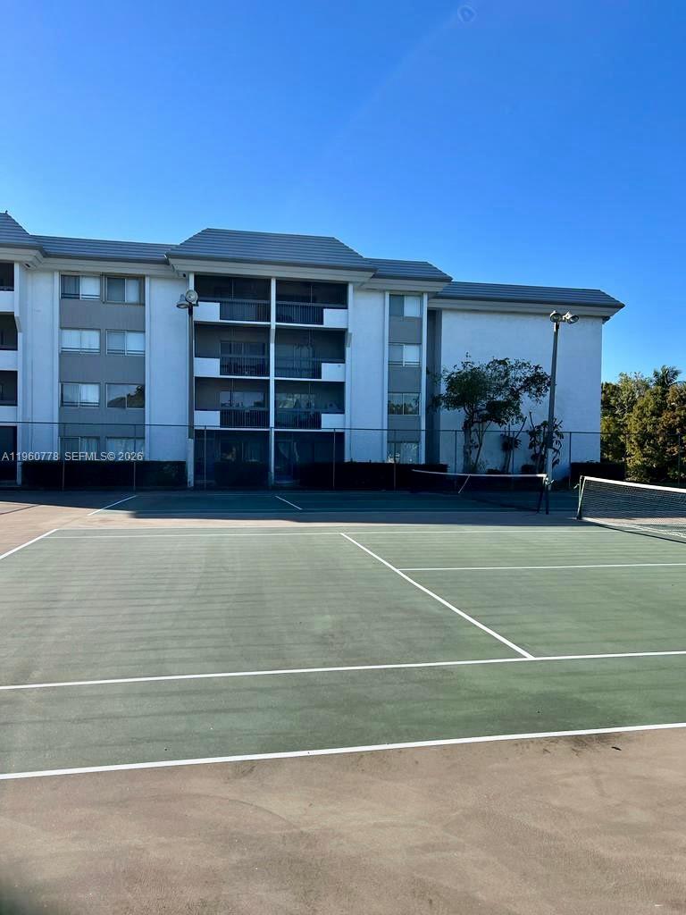 721 N Pine Island Rd # 302