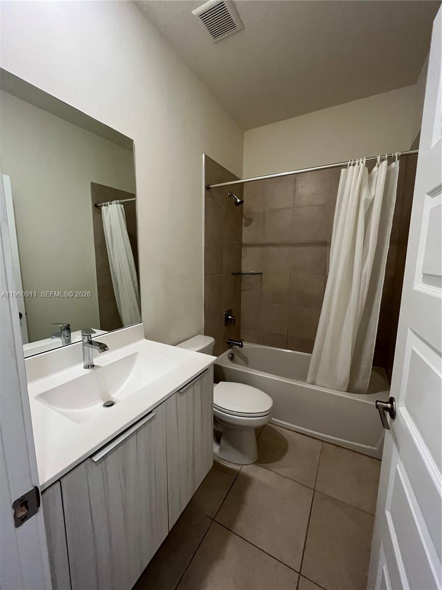 4935 NW 84th Ave # 0