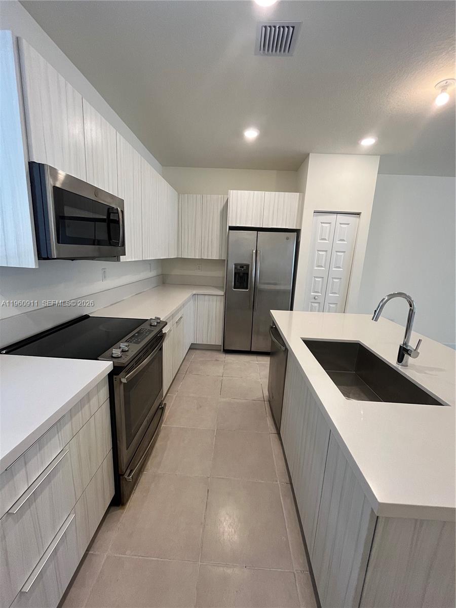 4935 NW 84th Ave # 0