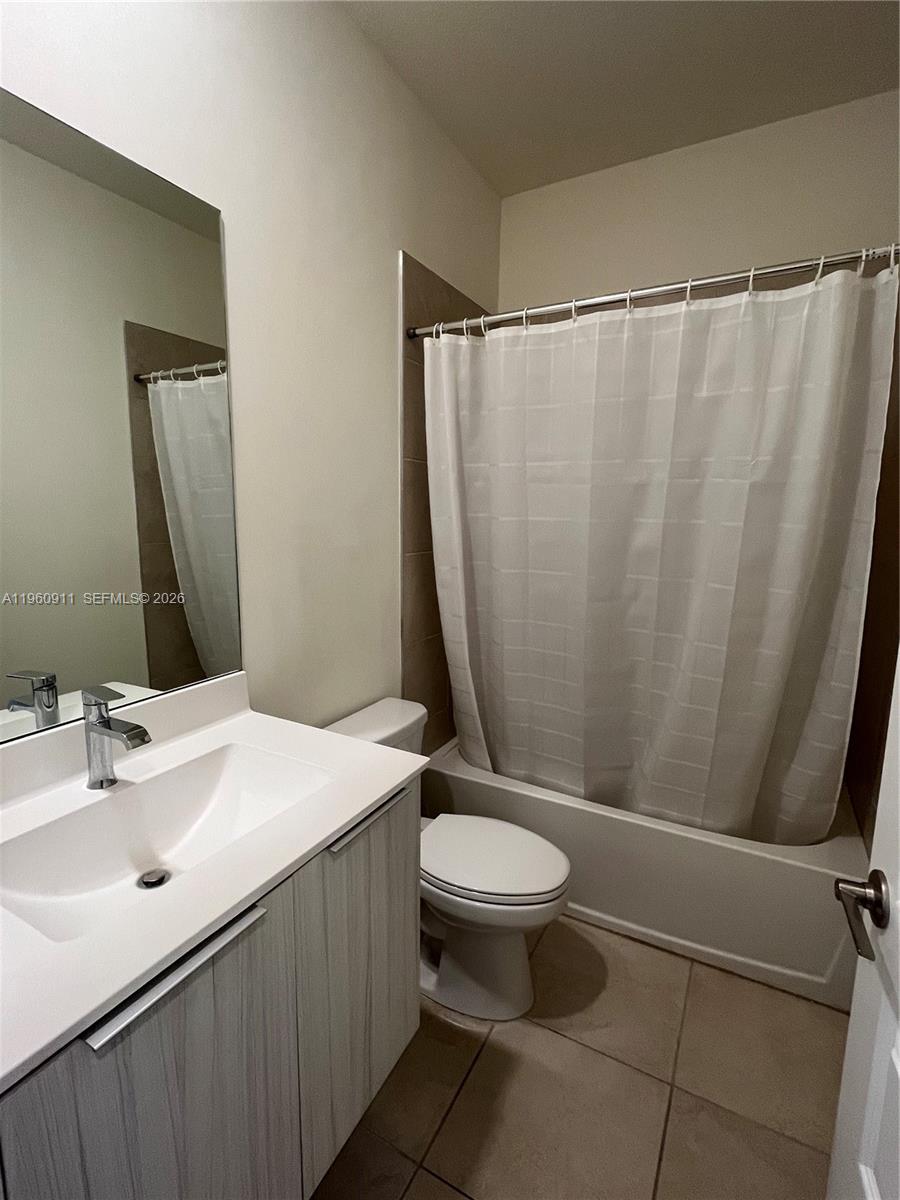 4935 NW 84th Ave # 0