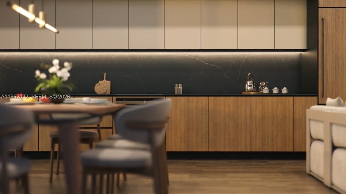 13899 Biscayne Blvd Unit: TH106