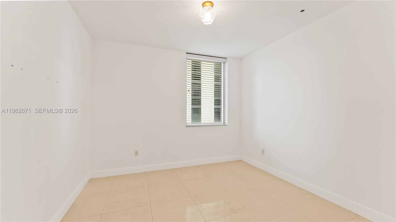1050 Brickell Ave # 2620