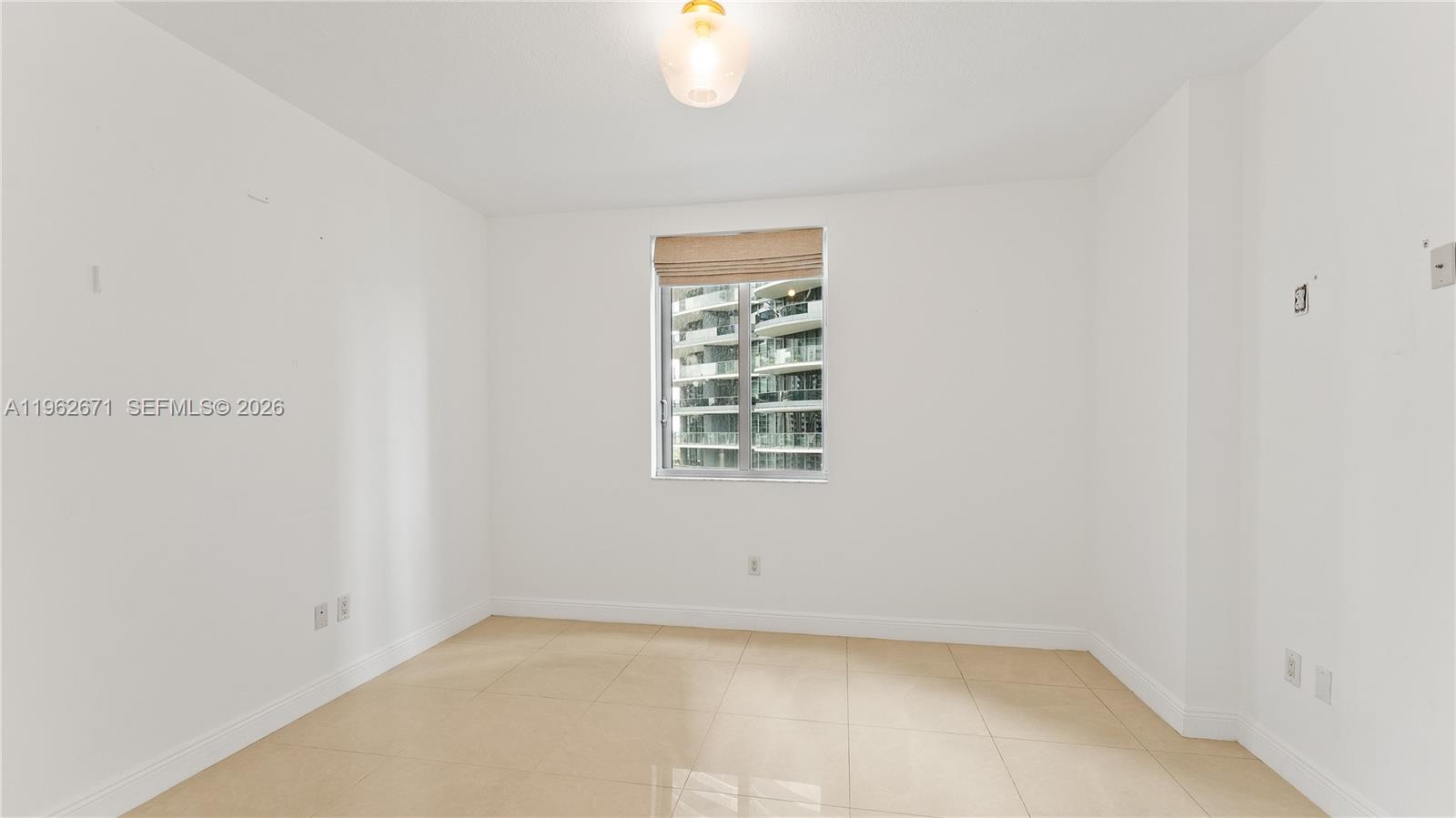 1050 Brickell Ave # 2620