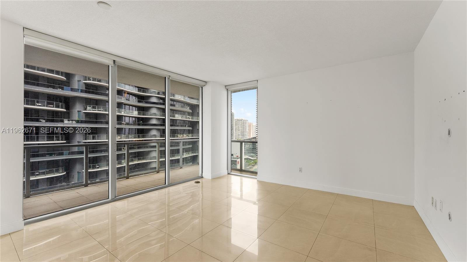 1050 Brickell Ave # 2620