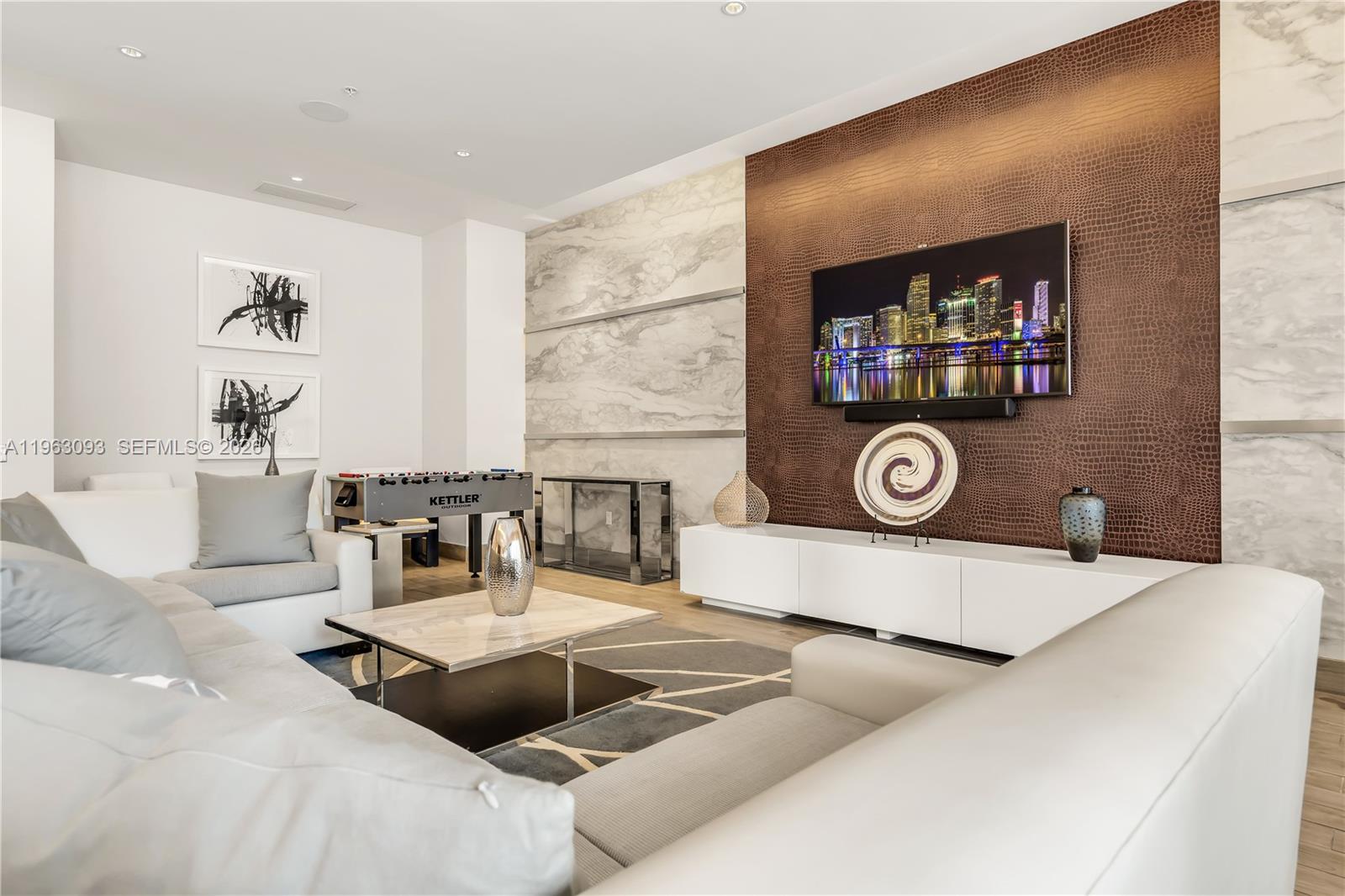 999 SW 1 AVENUE # 2411
