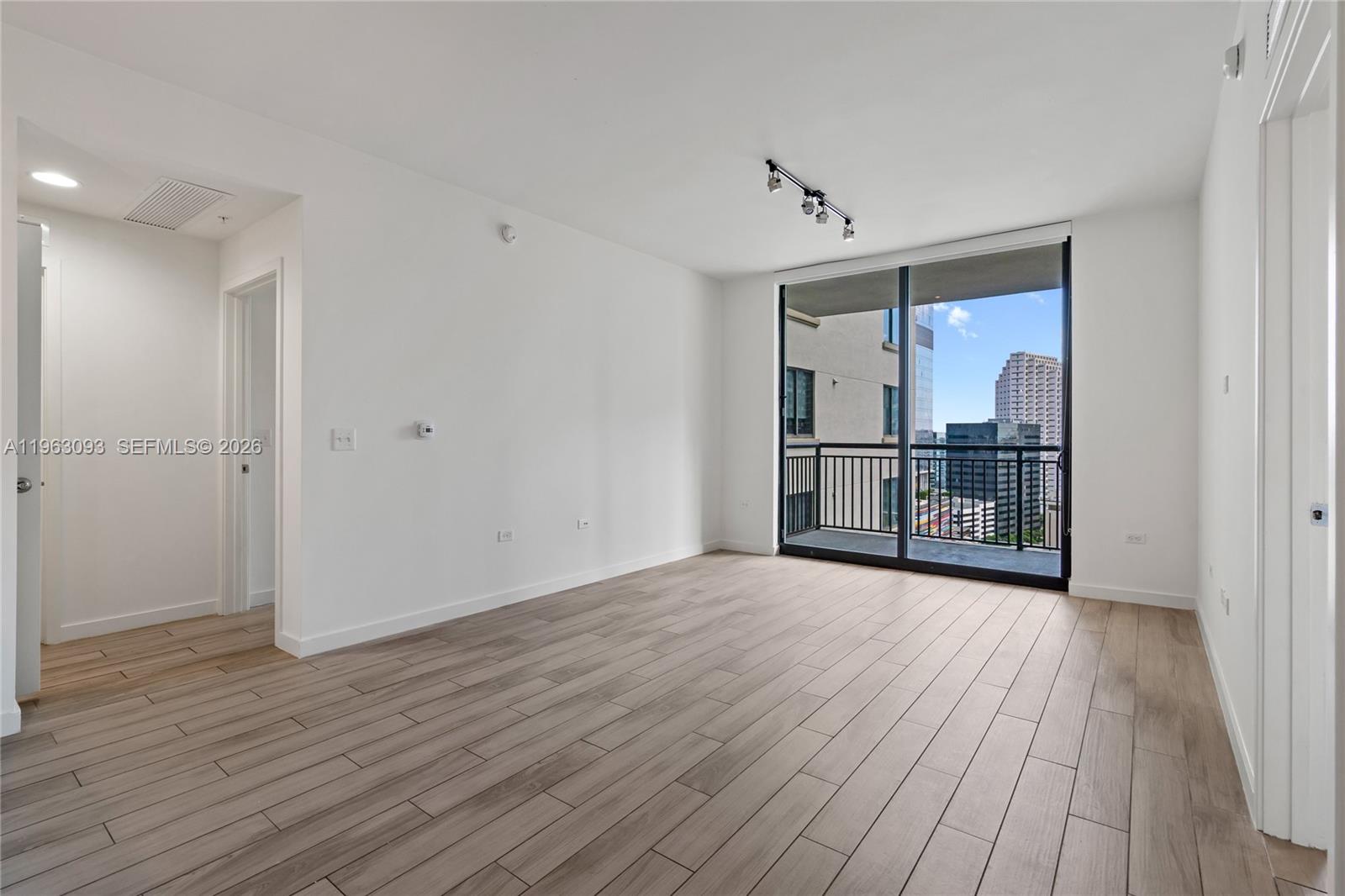 999 SW 1 AVENUE # 2411