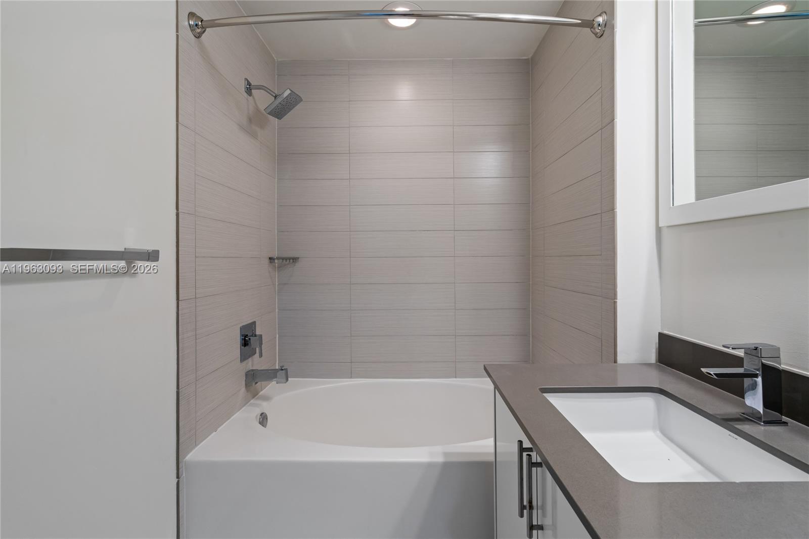 999 SW 1 AVENUE # 2411