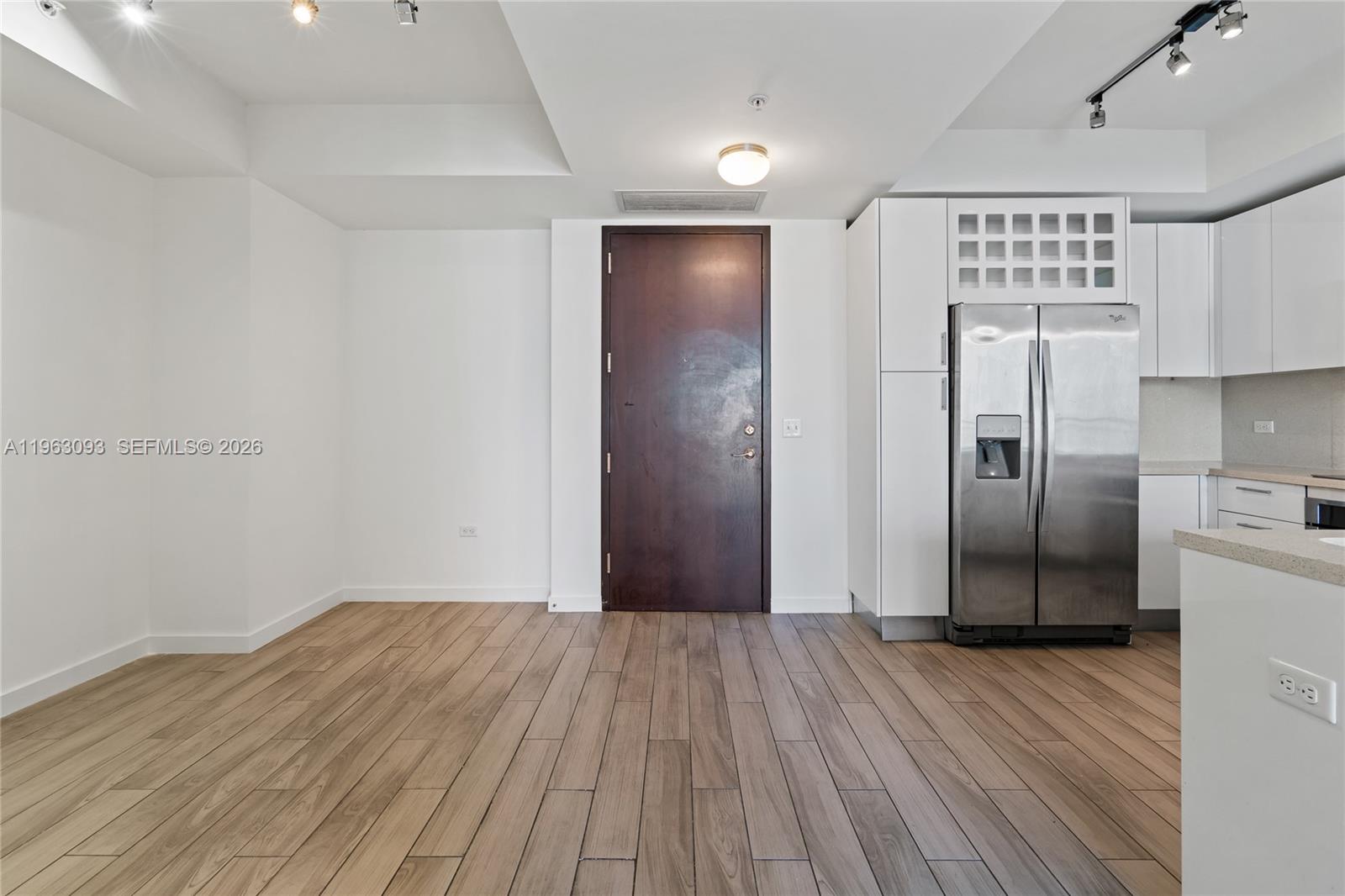 999 SW 1 AVENUE # 2411