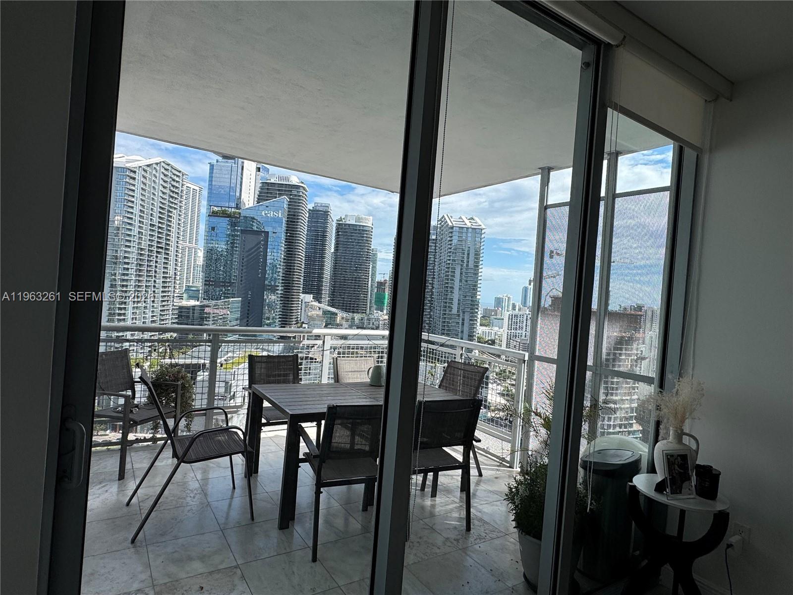 350 S Miami Ave Unit: 3006