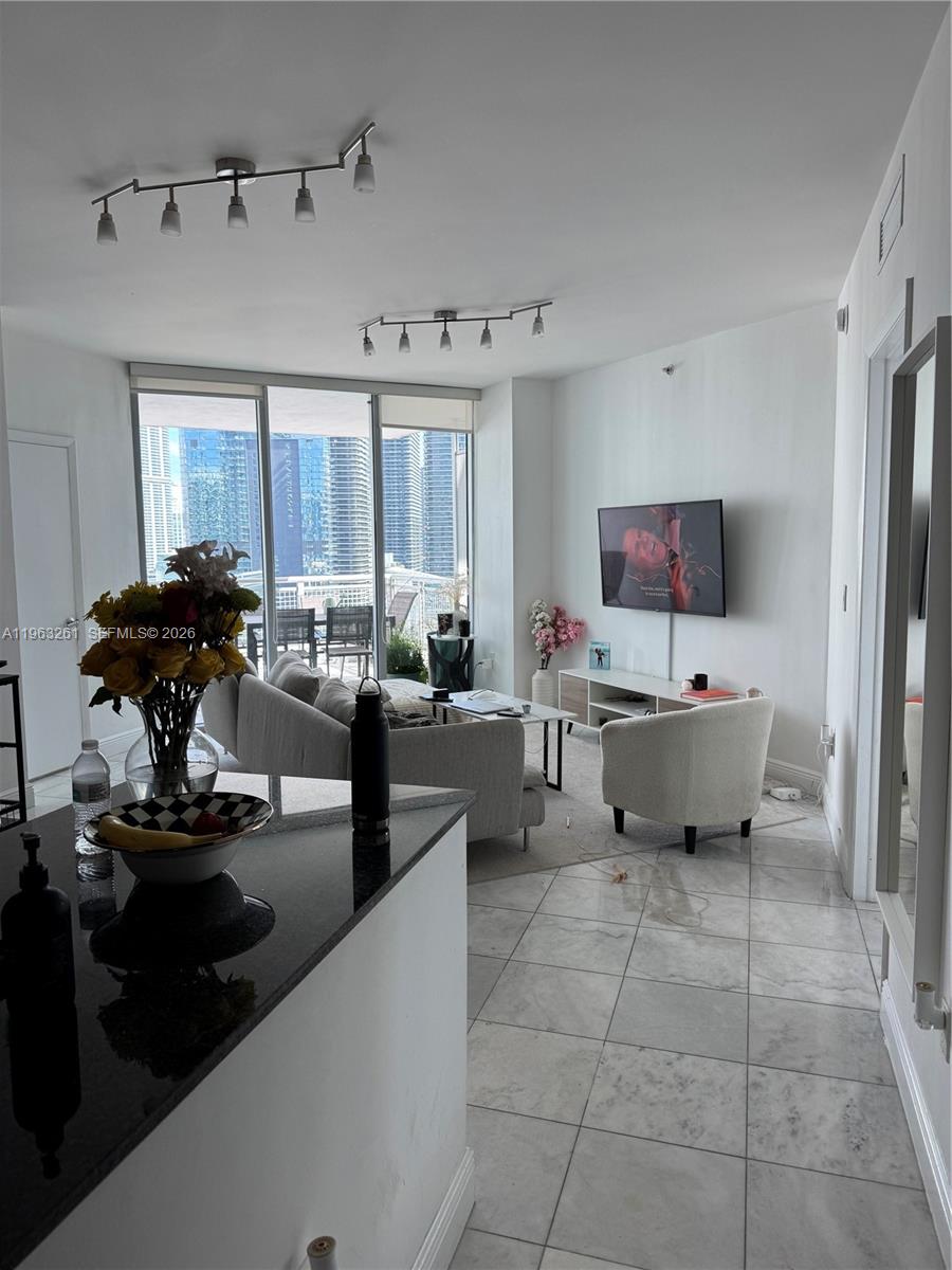 350 S Miami Ave Unit: 3006