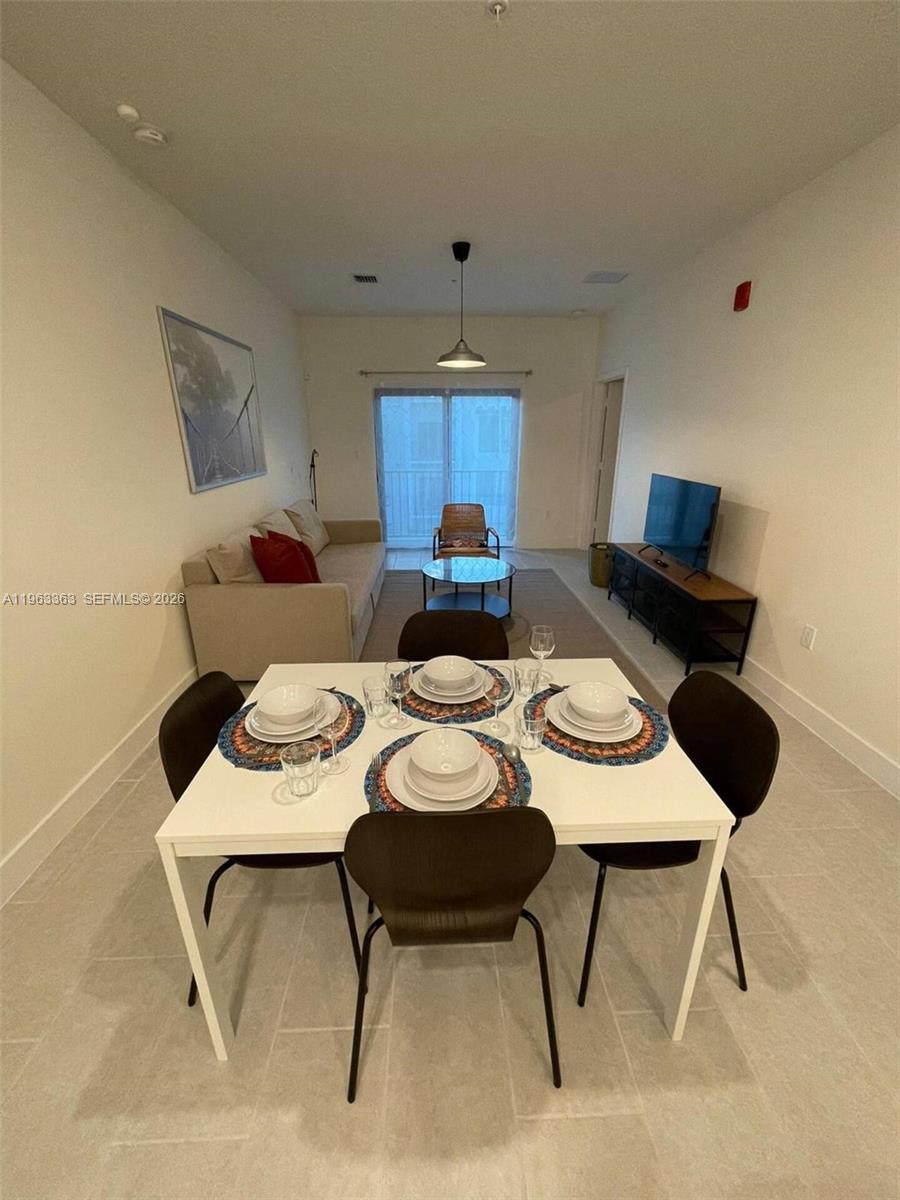 8167 NW 41st St # 402 Unit: E-402
