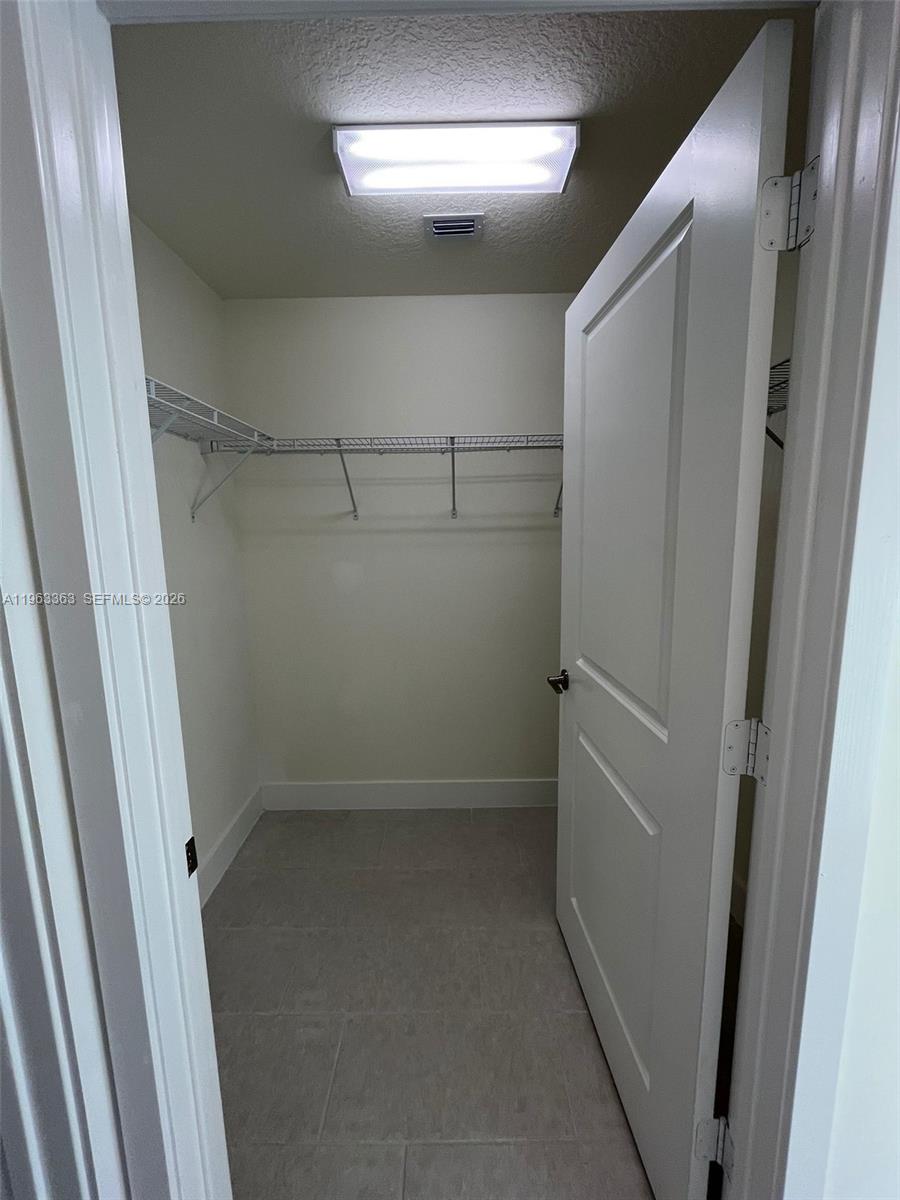 8167 NW 41st St # 402 Unit: E-402