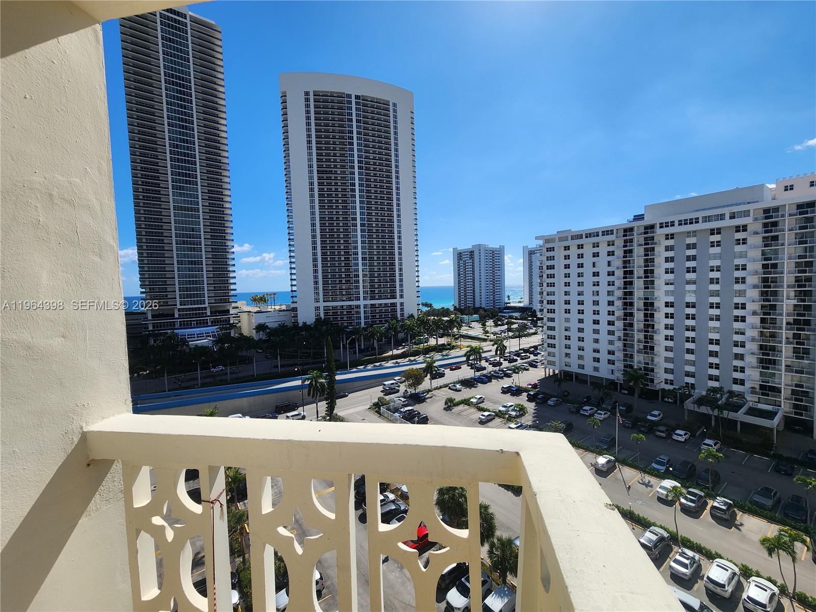 1825 S Ocean Dr # 9 Unit: PH 9