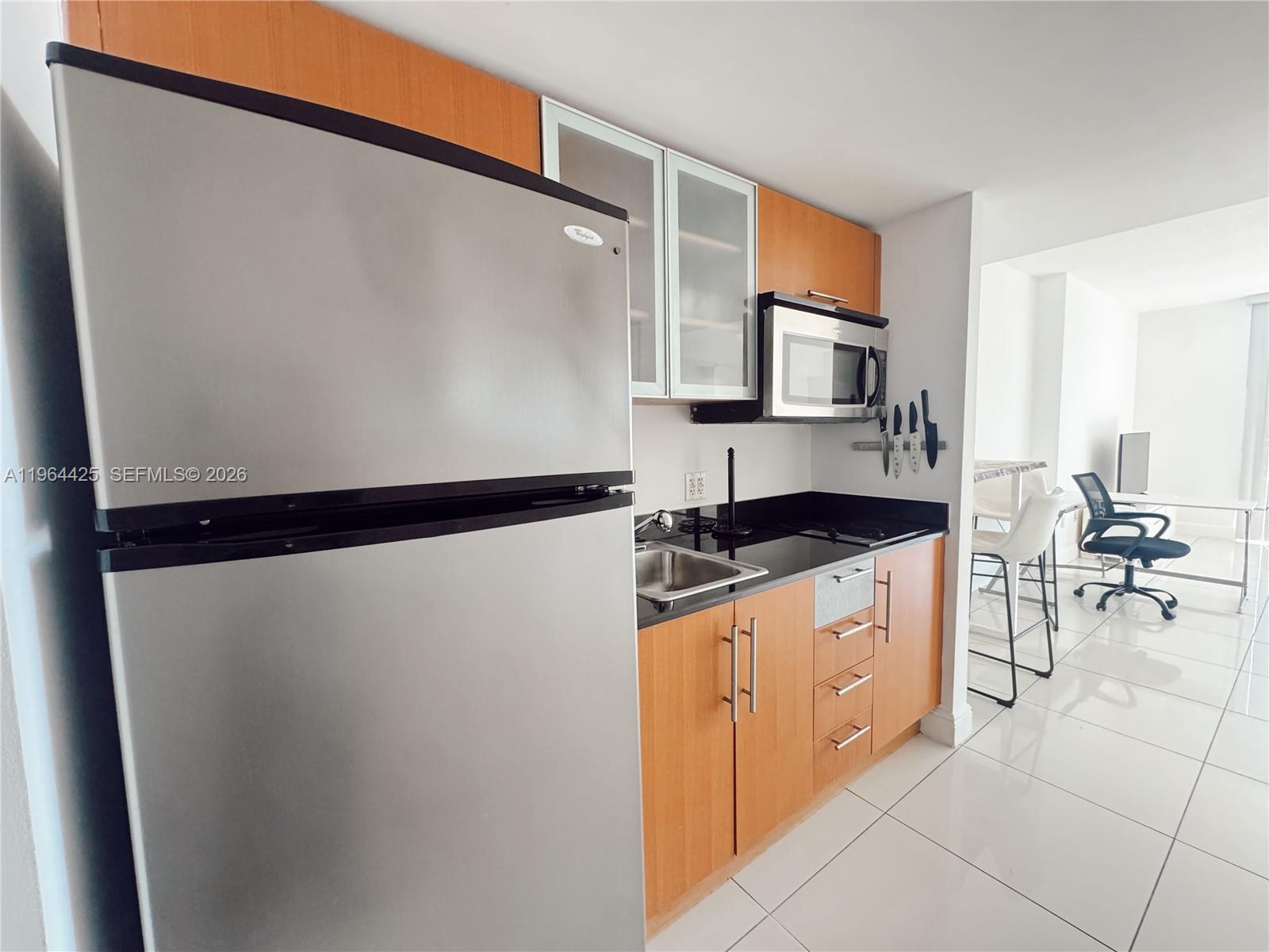 1750 N Bayshore Dr # 2708