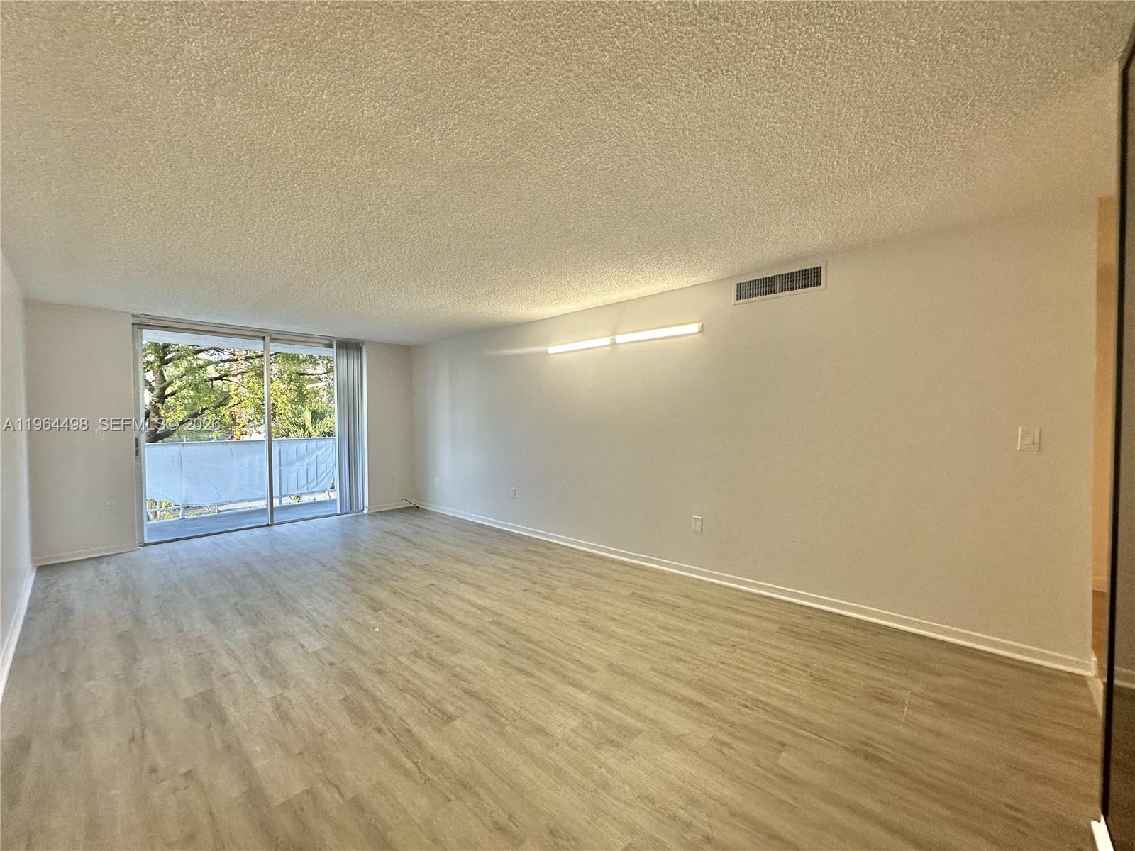 1470 NE 125th Ter # 210