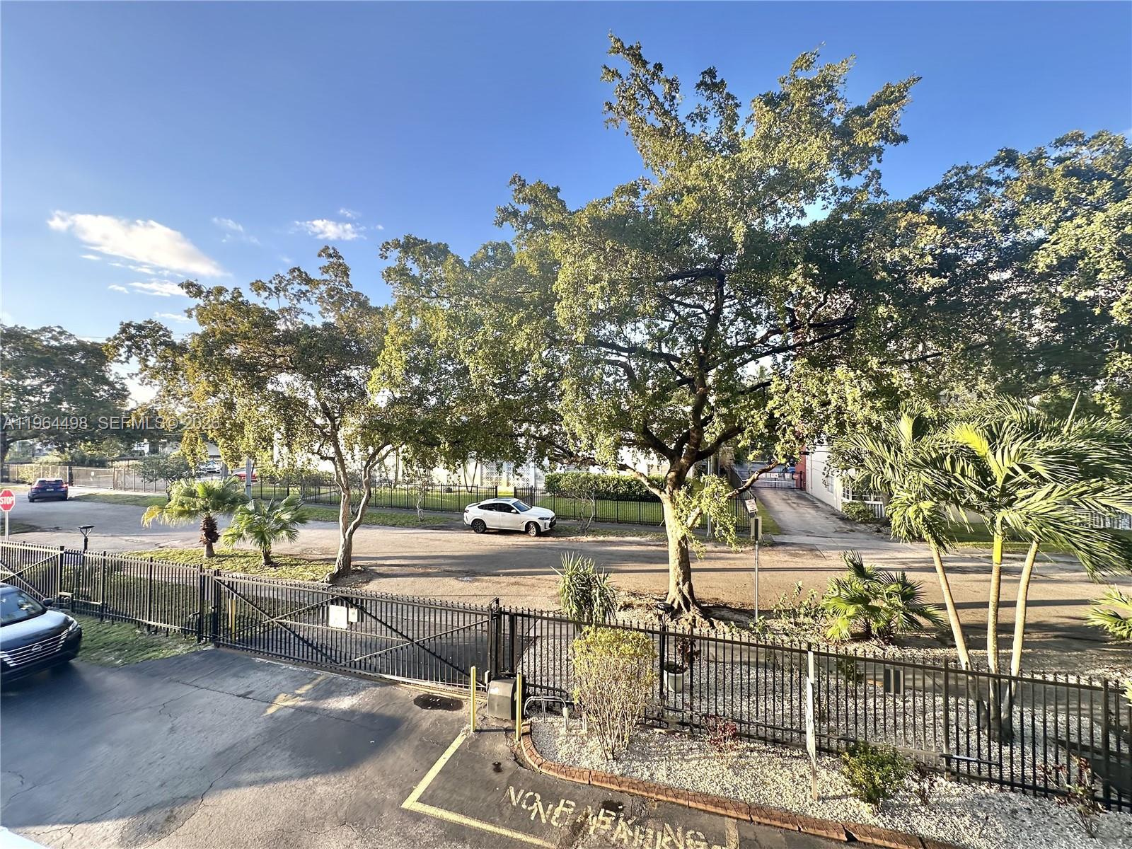 1470 NE 125th Ter # 210