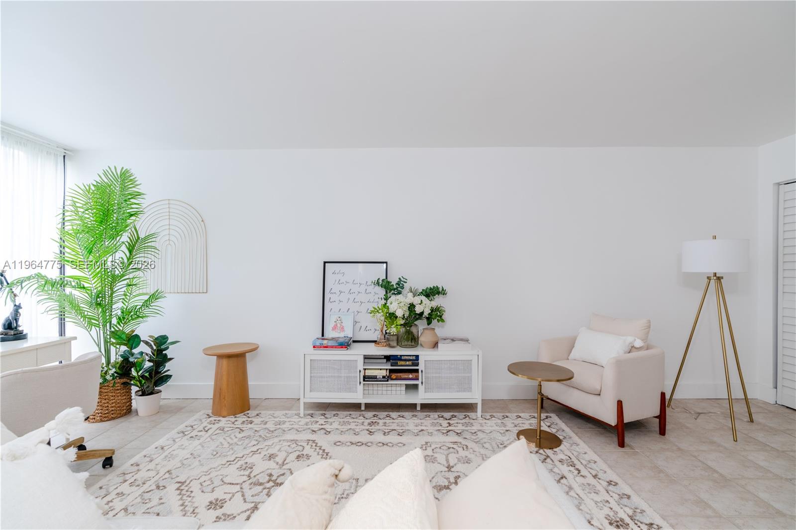 17021 N Bay Rd # 526