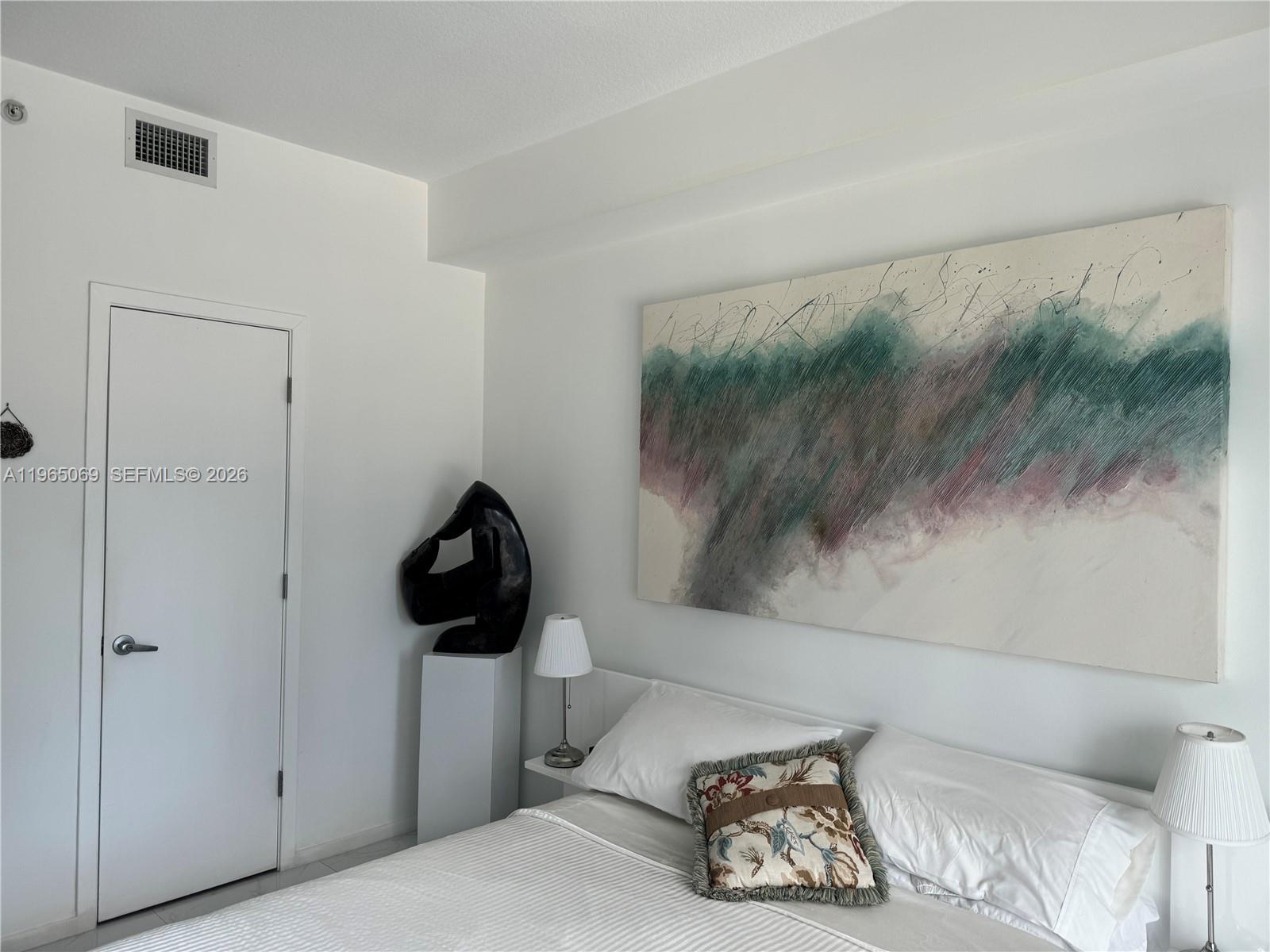 1111 SW 1st Ave Unit: 2622-N