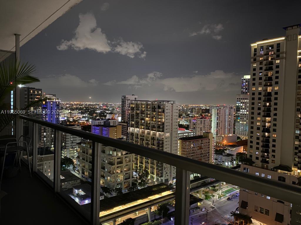 1111 SW 1st Ave Unit: 2622-N