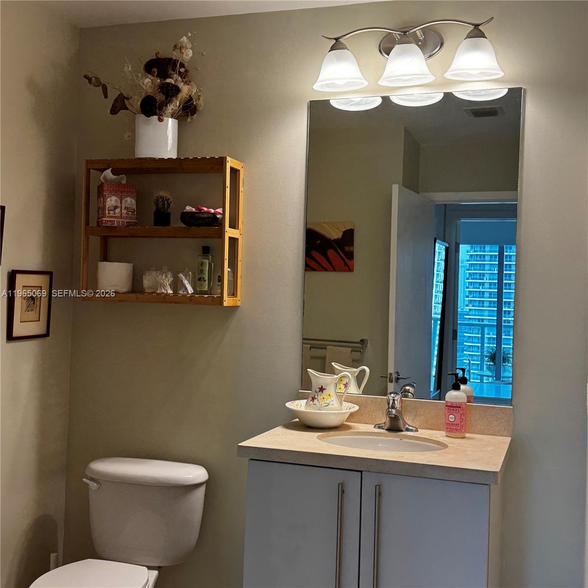 1111 SW 1st Ave Unit: 2622-N