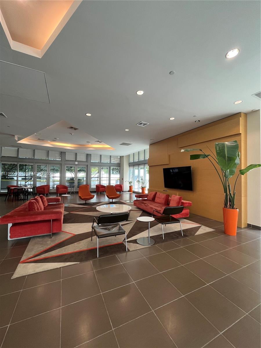 1111 SW 1st Ave Unit: 2622-N