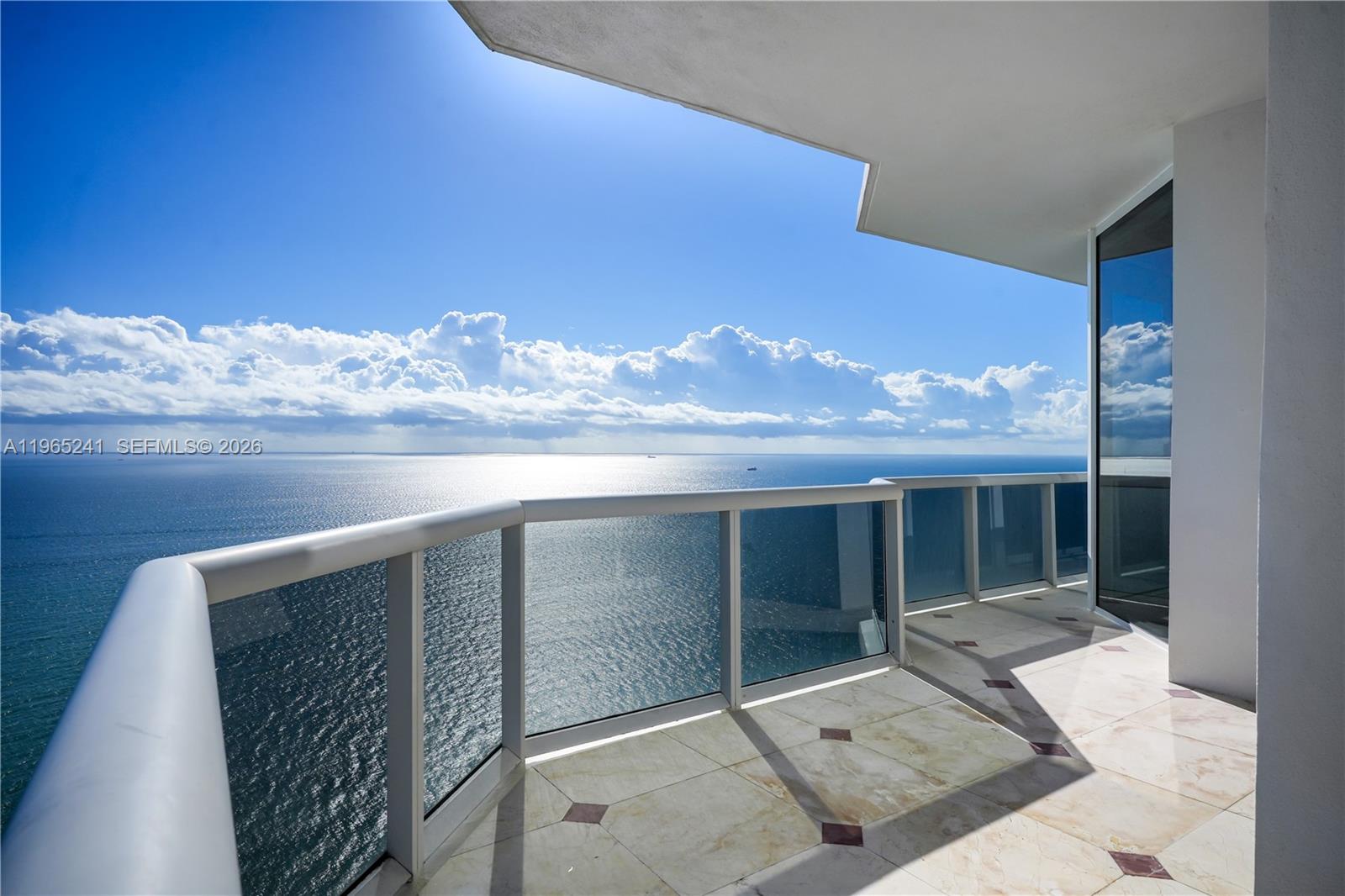 4775 Collins Ave # 2805