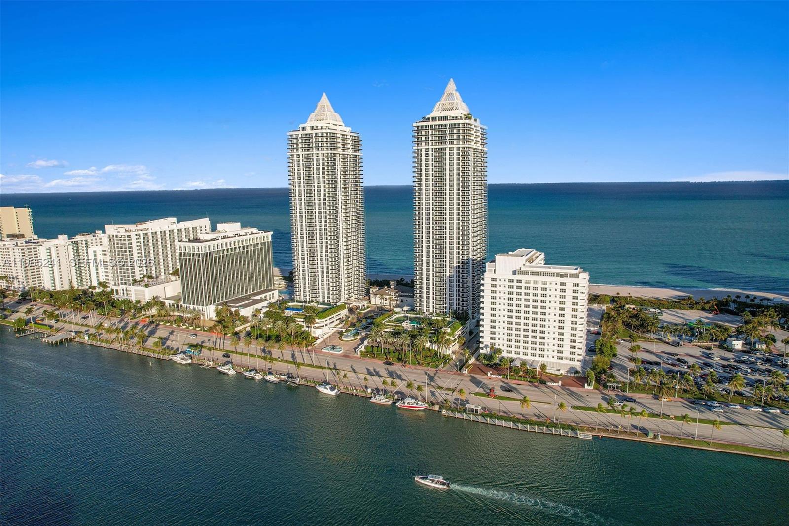 4775 Collins Ave # 2805