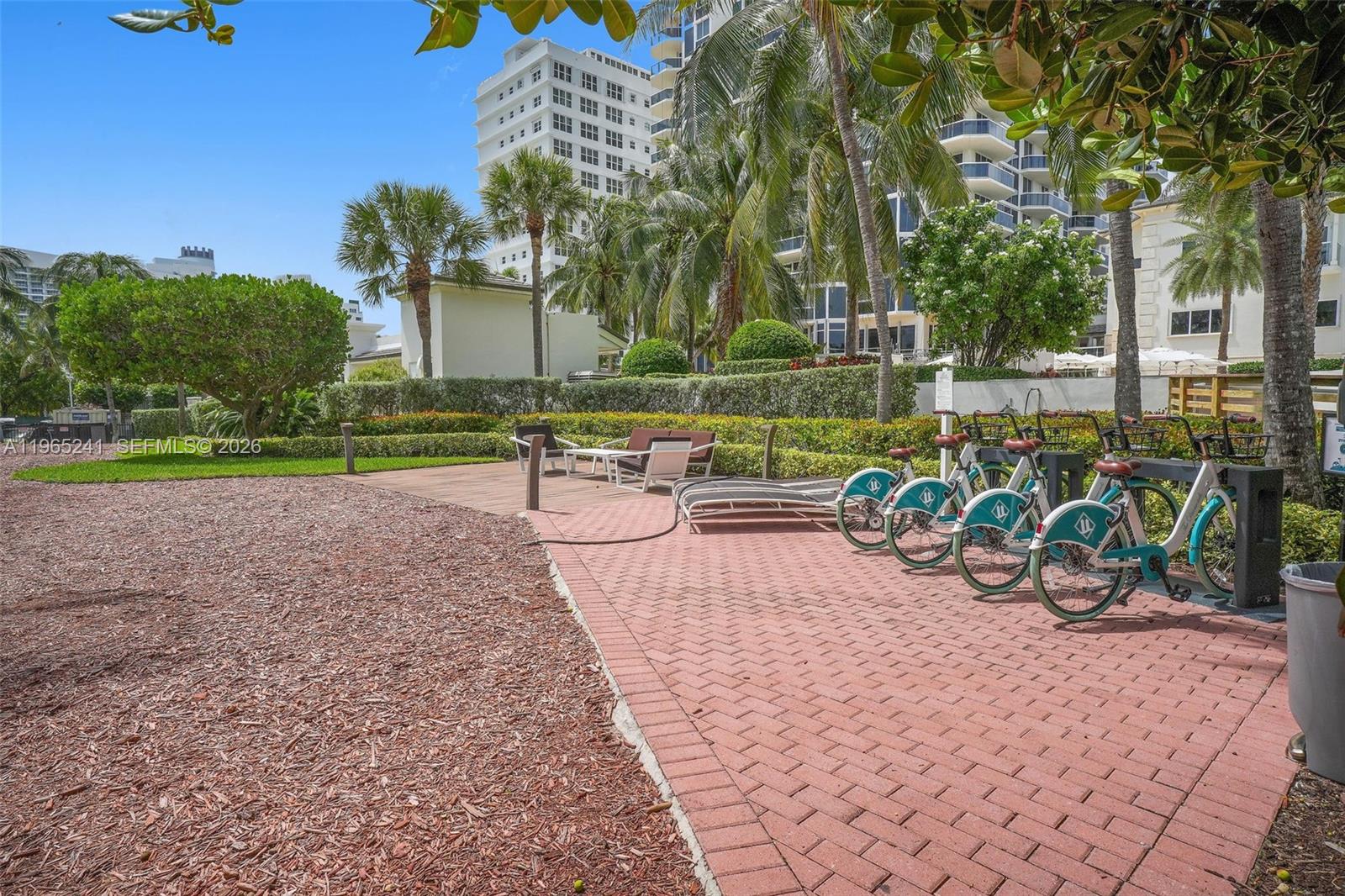 4775 Collins Ave # 2805