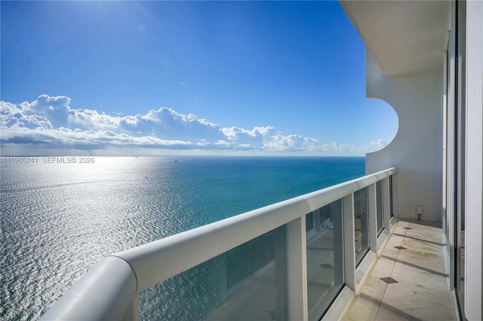 4775 Collins Ave # 2805