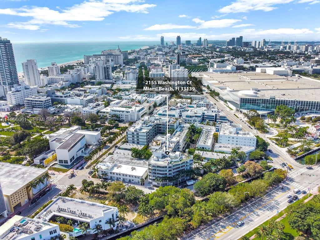 2155 Washington Ct # 403