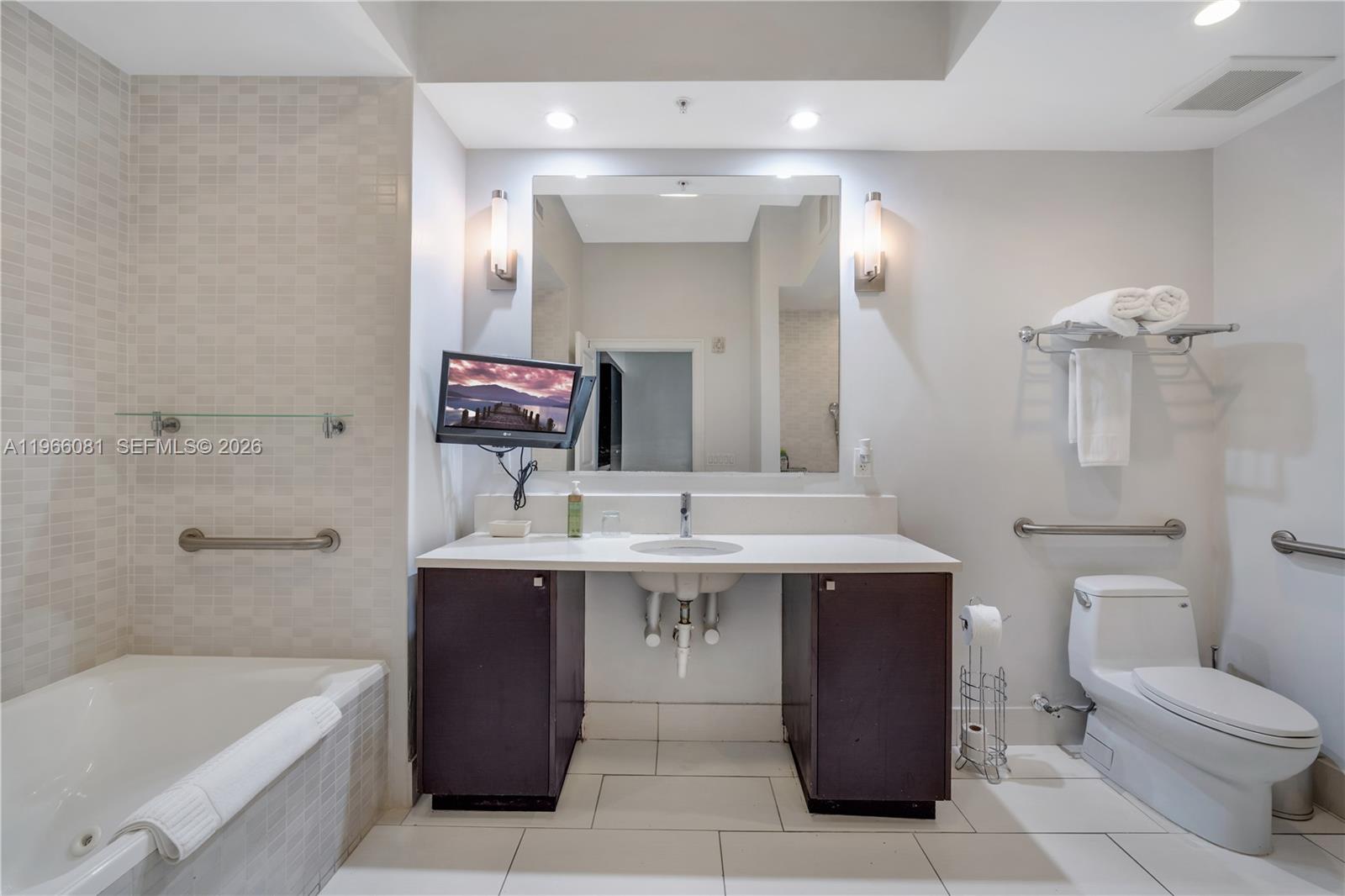 5300 NW 87th Ave # 108