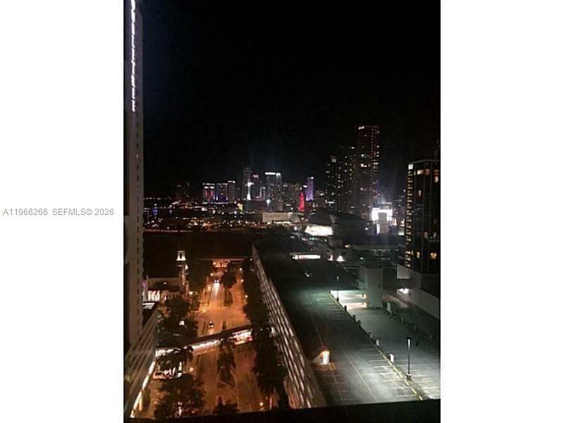 1750 N Bayshore Dr # 2208