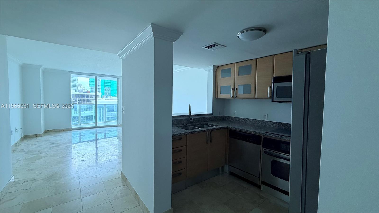 2101 Brickell Ave # 2202