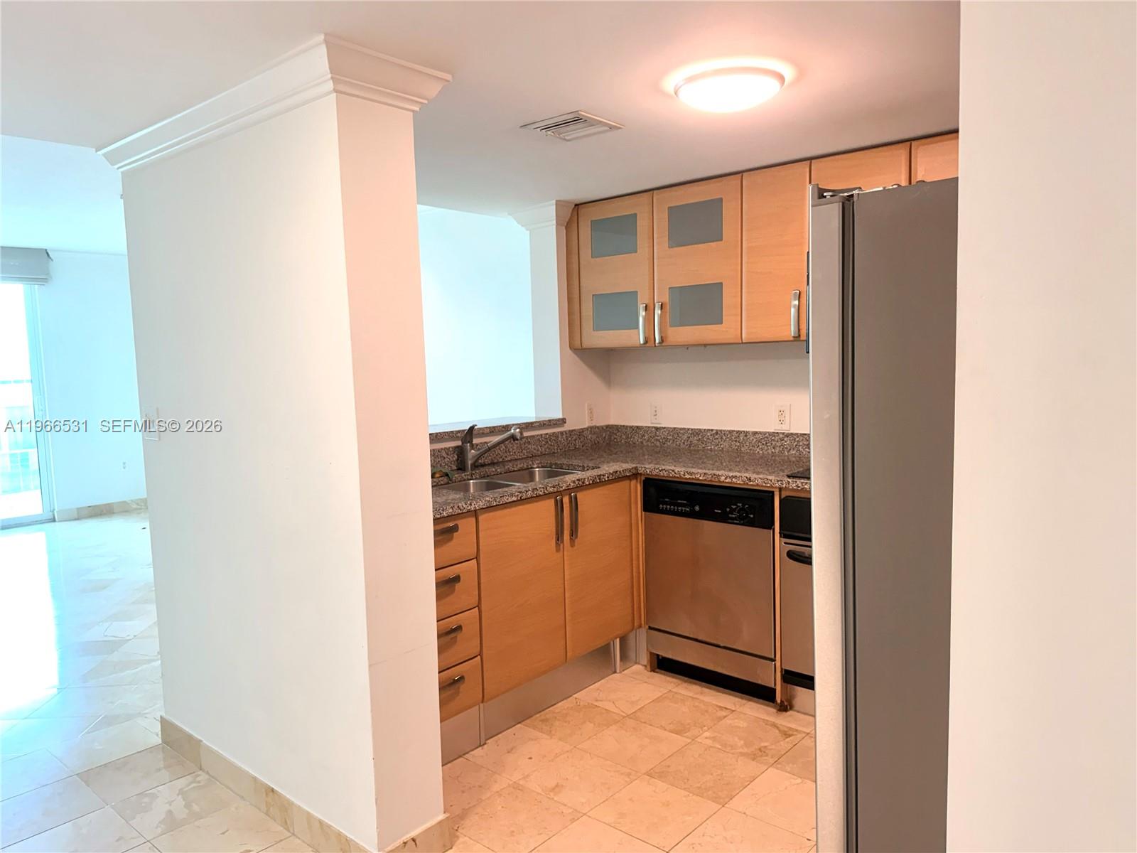 2101 Brickell Ave # 2202