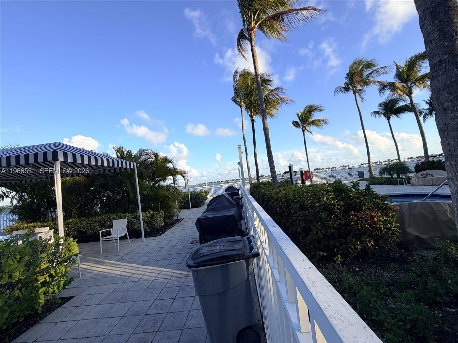 2101 Brickell Ave # 2202