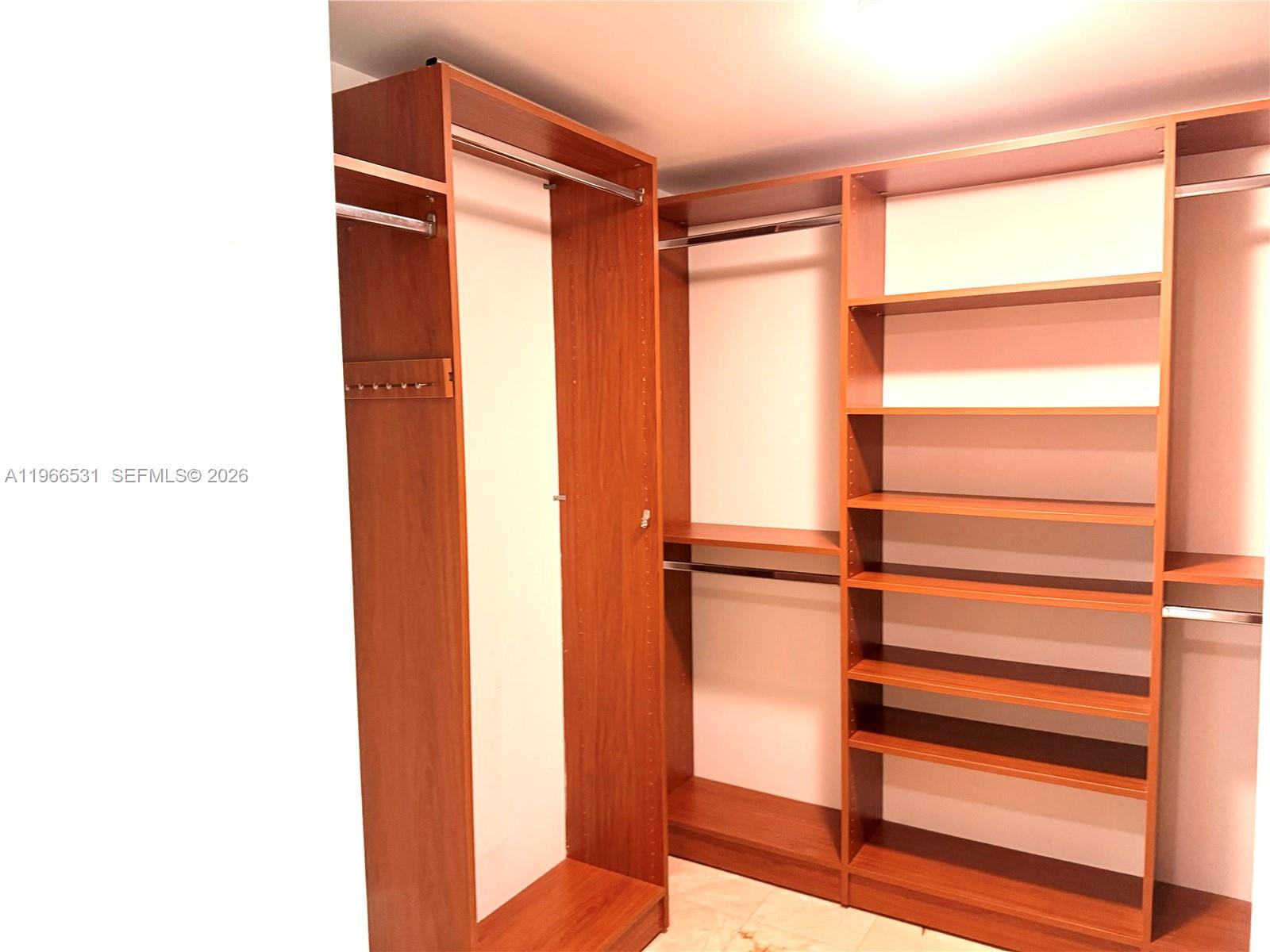 2101 Brickell Ave # 2202