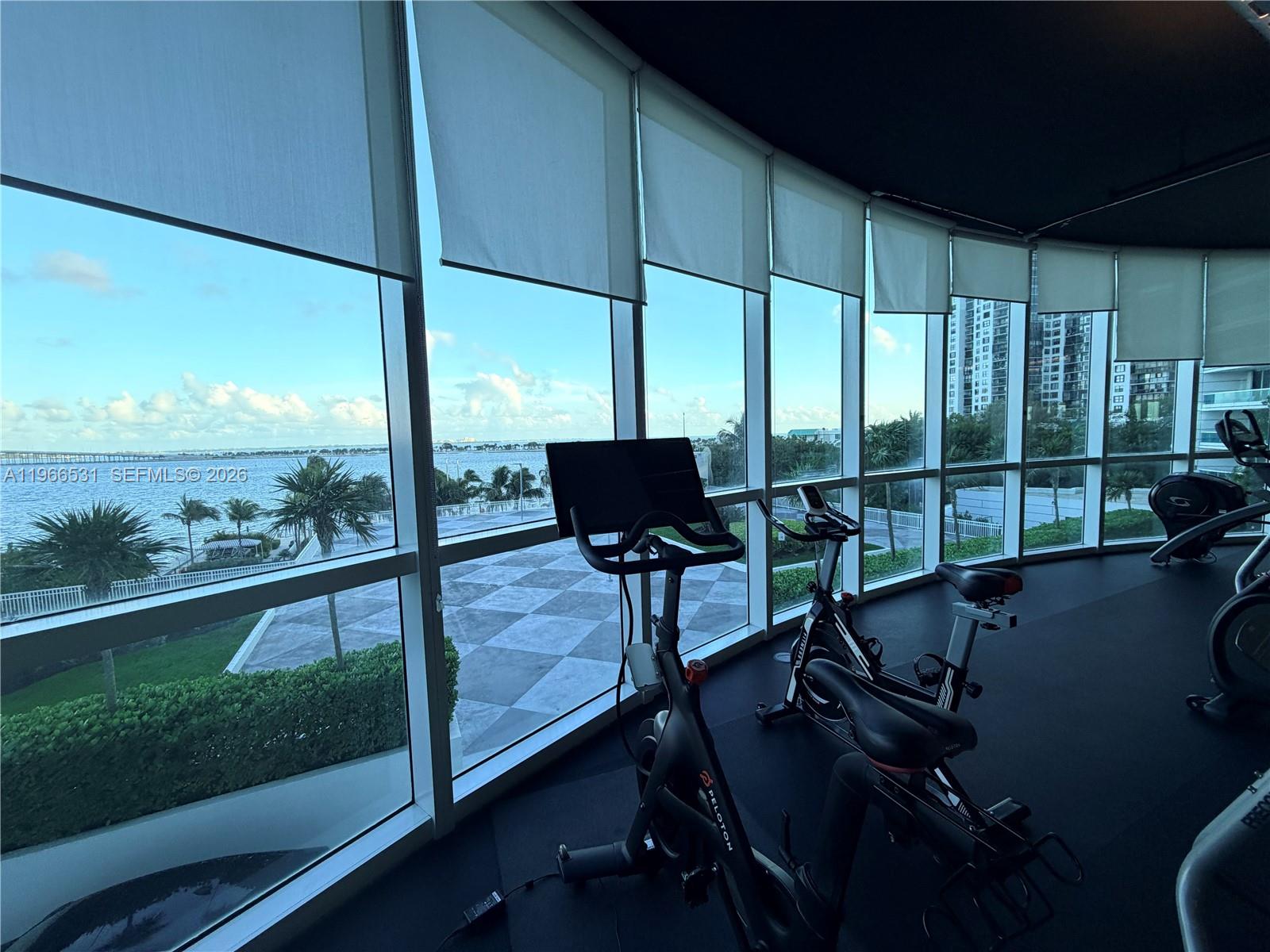 2101 Brickell Ave # 2202