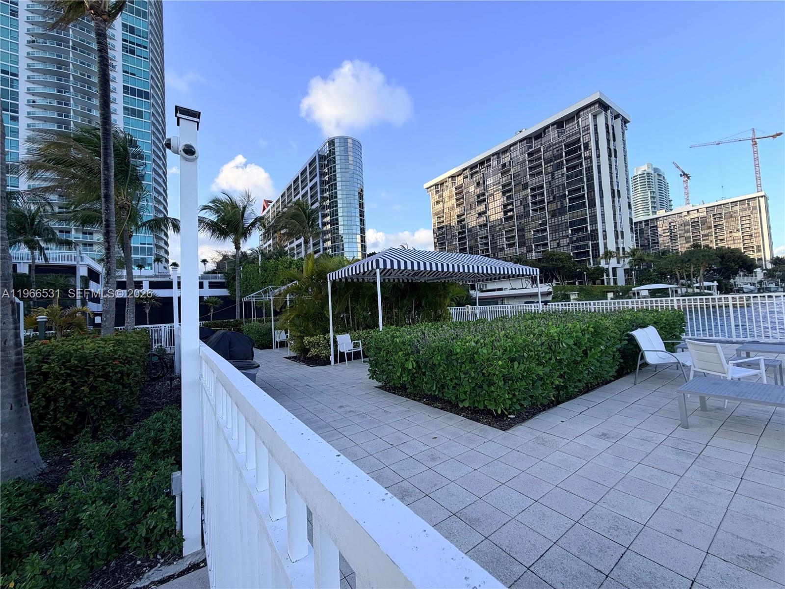 2101 Brickell Ave # 2202