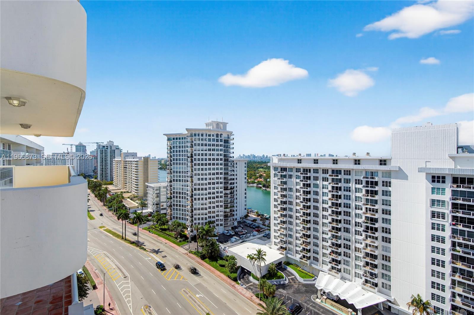 5757 Collins Ave # 1902