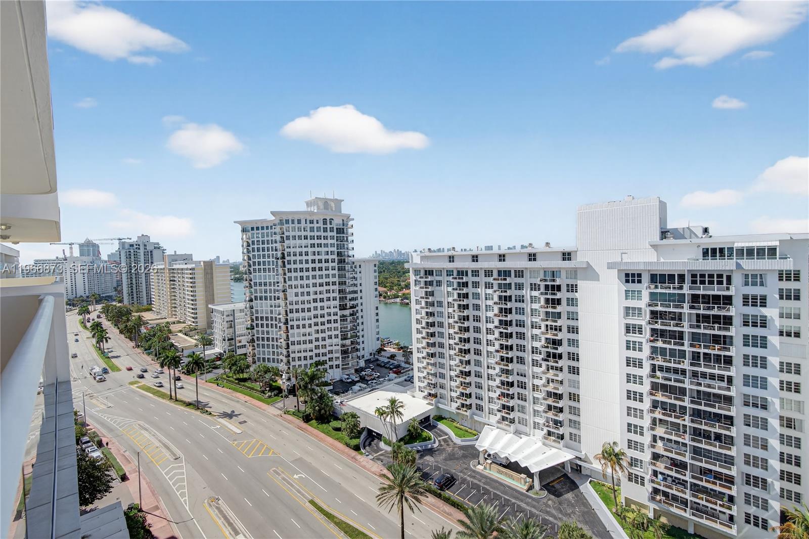 5757 Collins Ave # 1902