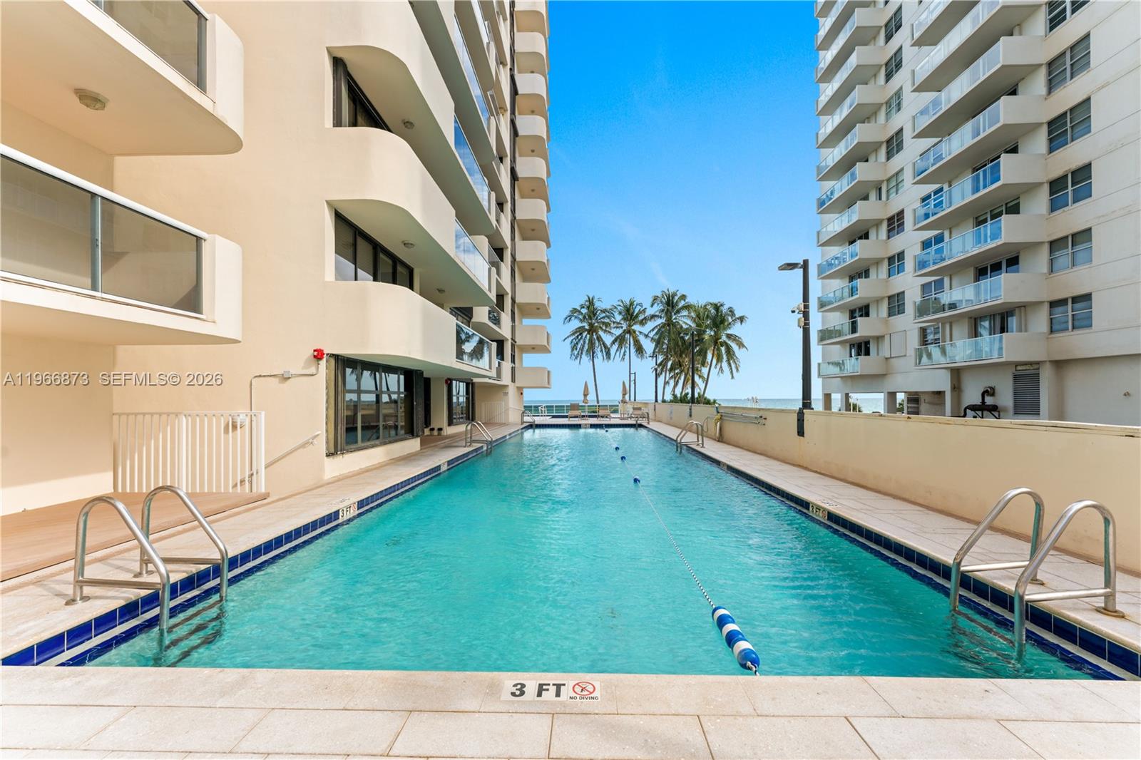 5757 Collins Ave # 1902