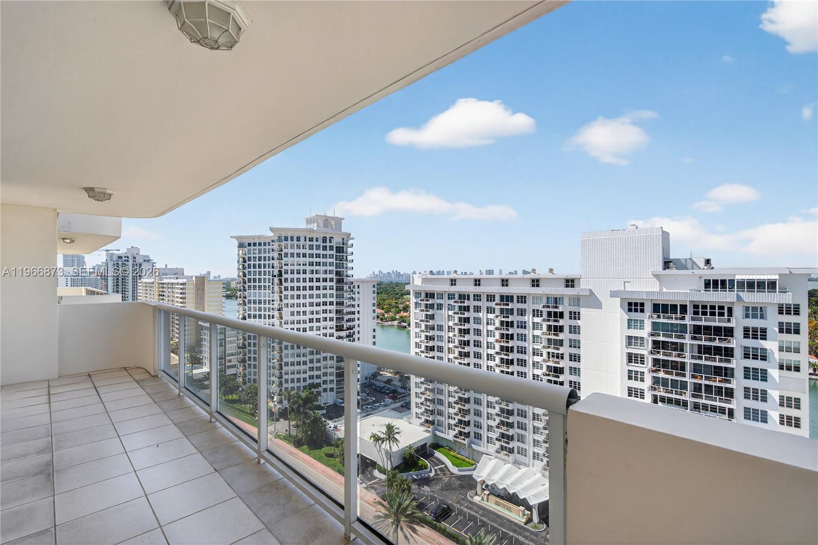 5757 Collins Ave # 1902