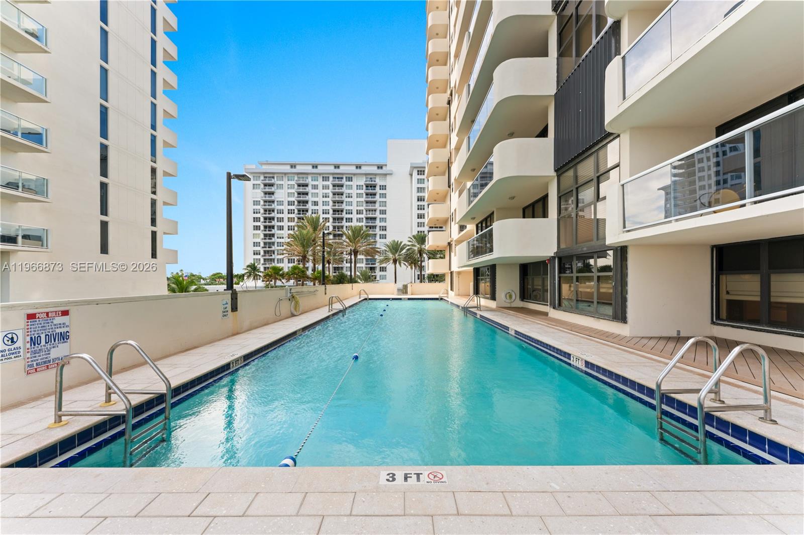 5757 Collins Ave # 1902