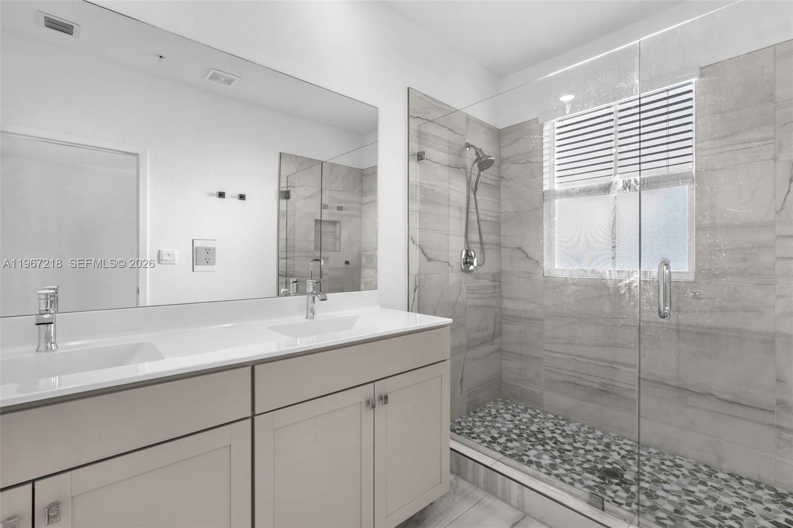 142 SW 170th Ave